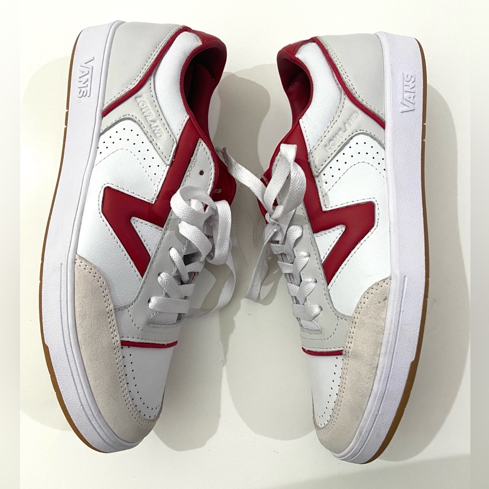 NWOB Mens Vans Lowland CC White Court Red Serio Collection sneakers